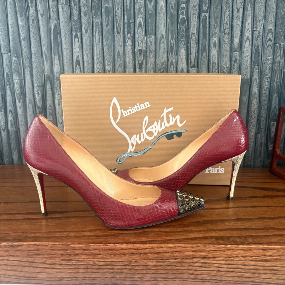 Christian Louboutin Burgundy Snakeskin Spiked Toe Pumps Red Bottom Heels 36.5